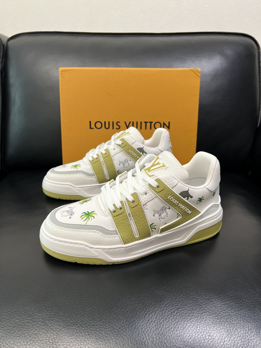 LV